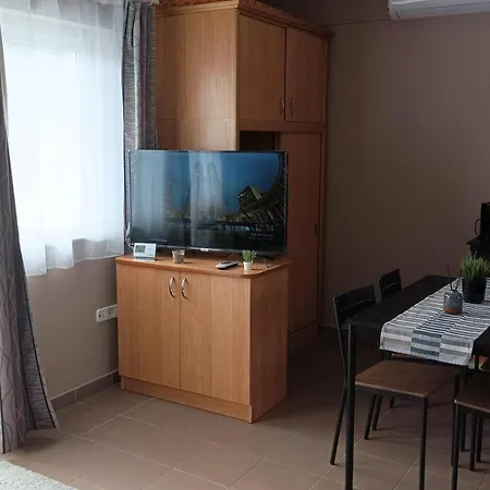 شقة Bbbb زلاكاروس